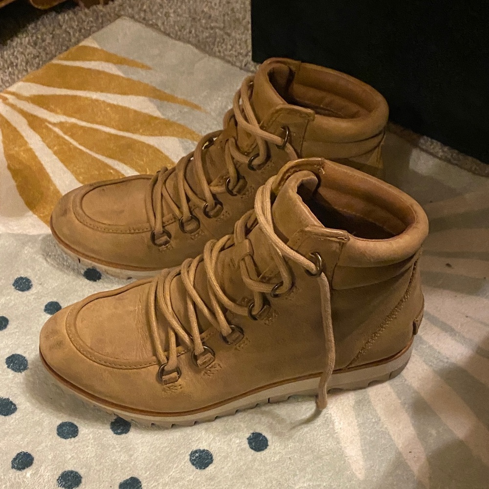 Sorel Leather Boots